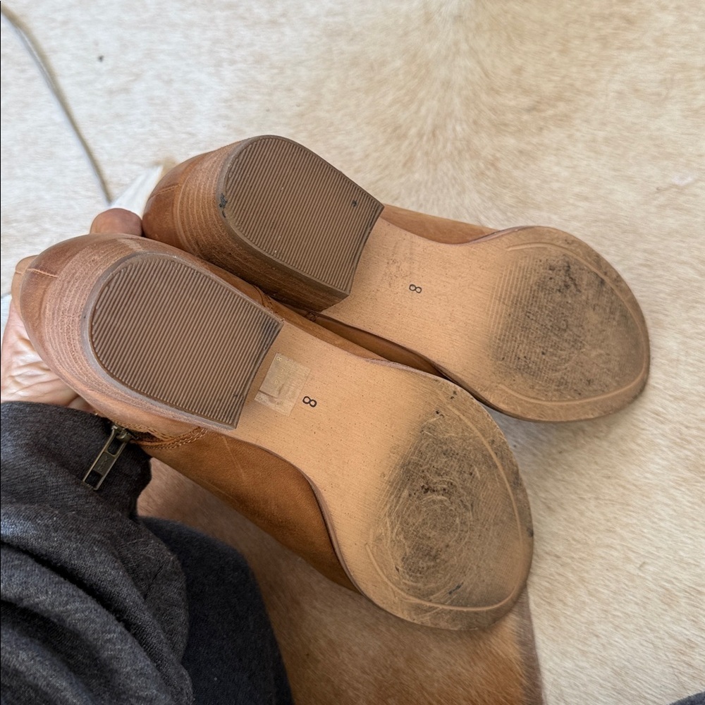 Anthropologie Seychelles Women's Tan SNARE Leather Ankle Booties size 8 - Picture 10 of 15